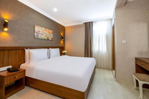 Double or twin room, deluxe