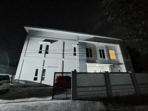 OYO 93870 Damai Guest House Cirebon