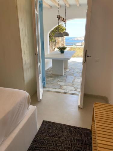 Mykonian 4 Bd Ocean Dream House in Agios Sostis