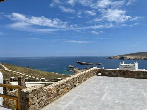 Mykonian 4 Bd Ocean Dream House in Agios Sostis