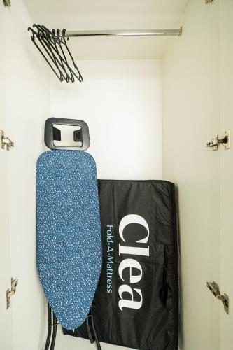 BGC 2BR Uptown Parksuites with balcony and bathtub - Tap to explore photos