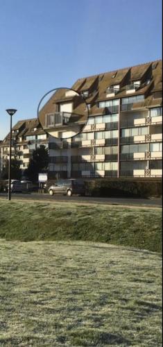 Vue sur Marais et 500 m de la plage in Villers-sur-Mer