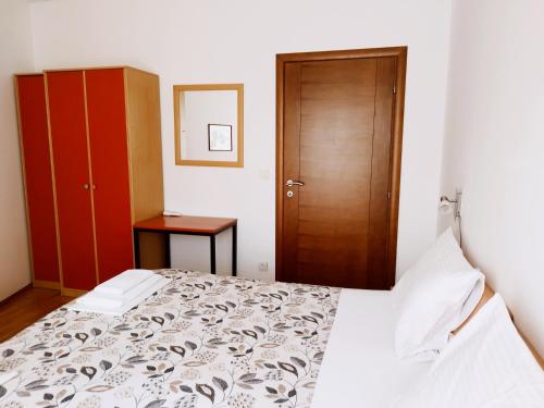 One-Bedroom Apartment with Balcony image 10