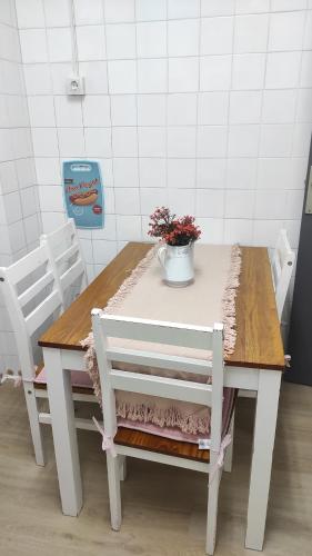 Céntrico piso con aparcamiento gratuito Céntrico piso con aparcamiento gratuito