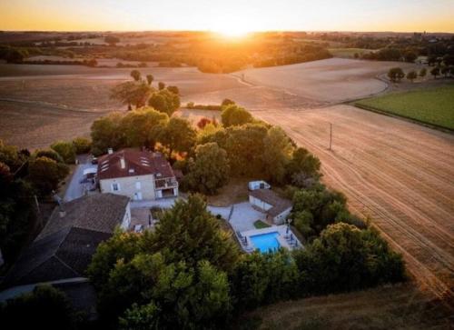 holiday cottage in the countryside Le Petit Bleu - Location saisonnière - Bourg-de-Visa