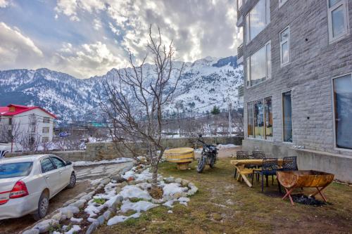 La Aero Resort - Manali in Palchan