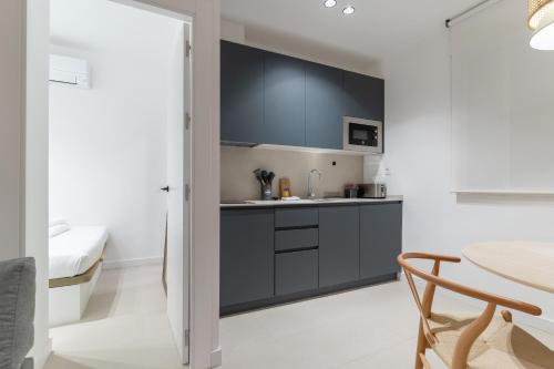 Modern and cozy-1Bedroom 1Bathroom-Azca, Madrid (photo 6)