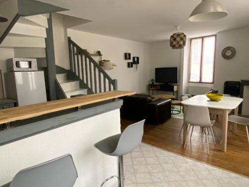 Maison au centre de Tanlay gîte à louer Golf Tanlay