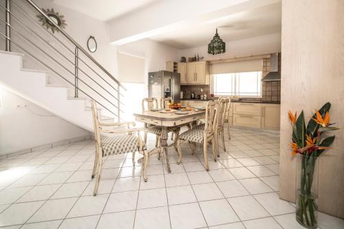 Anna's House in Moires