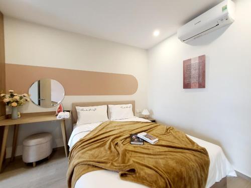 One-Bedroom Apartment with Balcony room in Ken's House - The Sóng Condotel Vũng Tàu