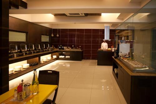 Food and beverages, Nestor Hotel in Mumbai