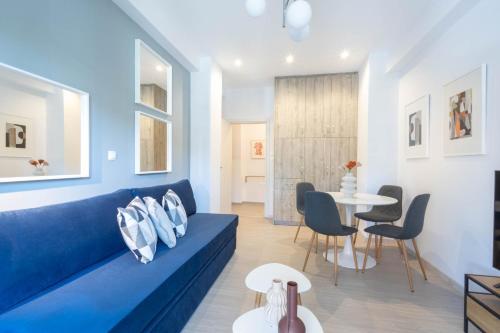 Sunlit Serenity Cozy 1bdrm Escape in Athens, Athen