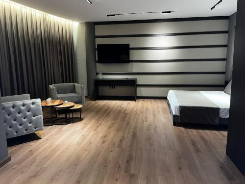 Hotel Reyes Ziries - image 2