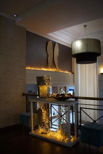 Minoa Athens Hotel - image 10