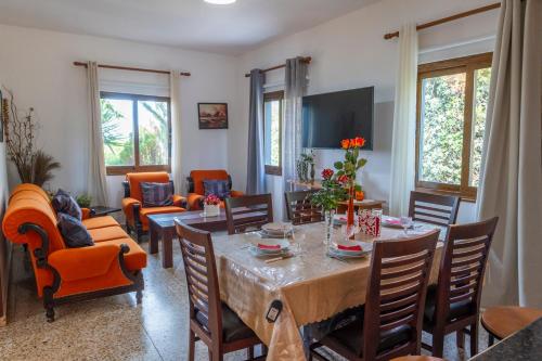 อาหารและเครื่องดื่ม, Spiti Damianos Villa Beachfront in อาเกียมารีนาไครโซคูส