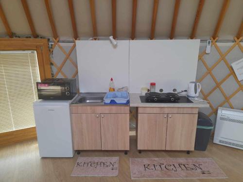 Kitchen, Szent Marton Jurtaszallas Zalakaros kozeleben in Nagyrecse