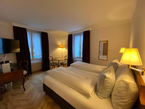 Classic Rooms by Carlton-Europe Vintage Adults Hotel - image 14