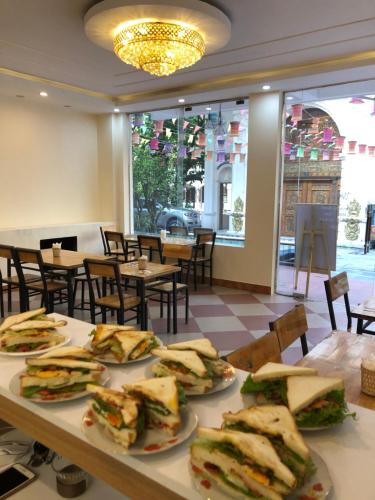 FIRONA FLY HOTEL - 식음료(F&B)