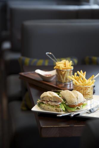 London Bridge Hotel – London