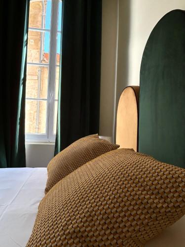 Superior Double Room image 6