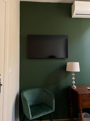 Superior Double Room image 4
