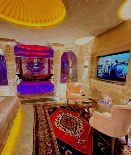 room detail thumbnail 1