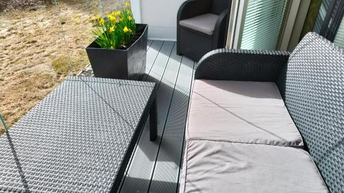 Balcony/terrace, Hieno yksio Tapiolan urheilupuistossa. in Nuuksio