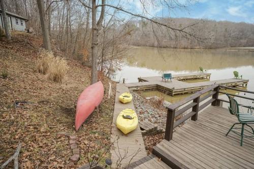 Lake View - Sleeps 14 - Kayaks and More!