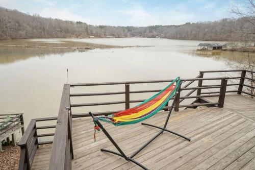 Lake View - Sleeps 14 - Kayaks and More!