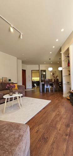 2SE Apartment