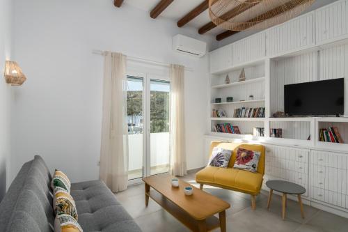 Μπαλκόνι με θέα / Viewtiful balcony, Adamas (fotografie 5)