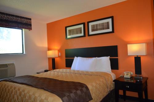 Enfield Inn - image 3