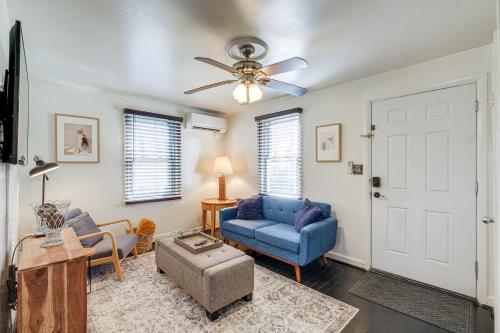 Updated Arlington Townhome about 5 Mi to National Mall in Arlington, USA