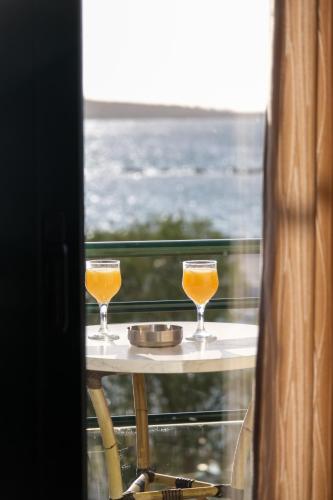 Deluxe Twin Room with Sea View image 1