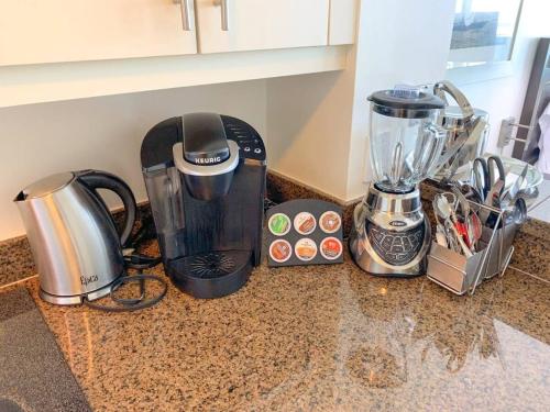 Ocean Marina & City View Studio + Balcony #2 - image 6