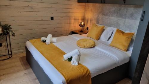 Mazurska Zatoka Resort & Spa - Apartamenty nad jeziorem z prywatną plażą i podgrzewanym basenem zewnętrznym, Mazury w rytmie SLOW