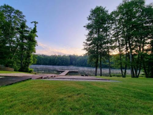 Mazurska Zatoka Resort & Spa - Apartamenty nad jeziorem z prywatną plażą i podgrzewanym basenem zewnętrznym, Mazury w rytmie SLOW