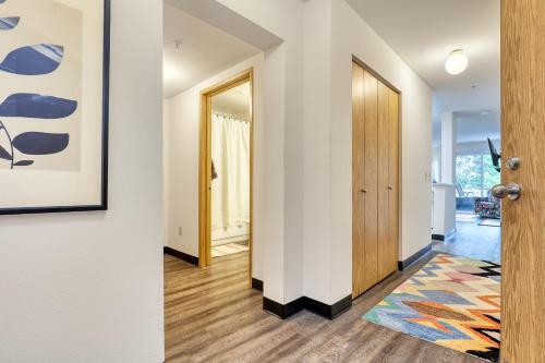 Apartment with Balcony image 4
