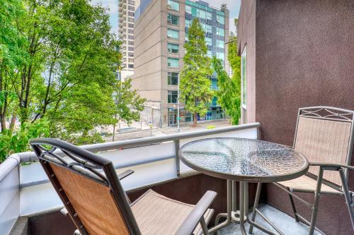 Apartment with Balcony image 8