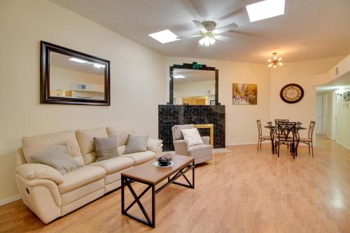 Comfy Albuquerque Townhome Less Than 6 Mi to Downtown