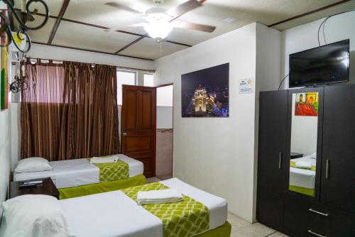 Triple Room image 1