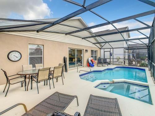 Disney Area Resort Villa Private Pool, Spa & Game Room at Windsor Palms
