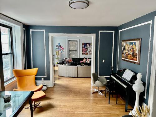 Three-Bedroom Apartment image 10