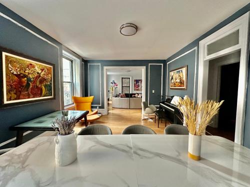 Three-Bedroom Apartment image 9