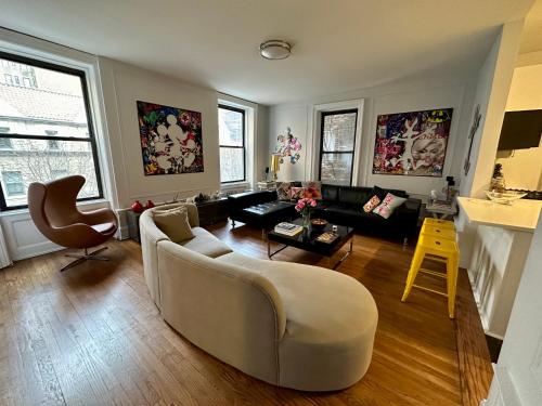 Three-Bedroom Apartment image 3