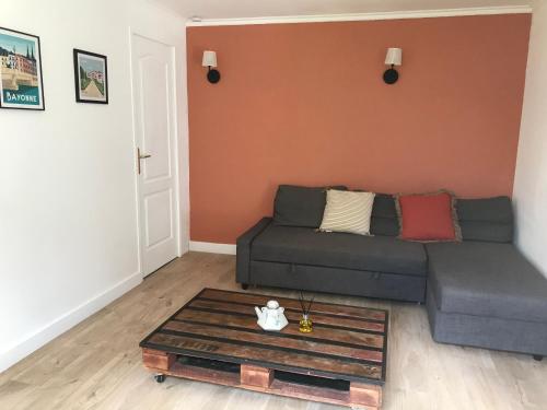Casa Salies, maisonnette cosy et confortable au centre de Salies gîte à louer Saint-Jacques
