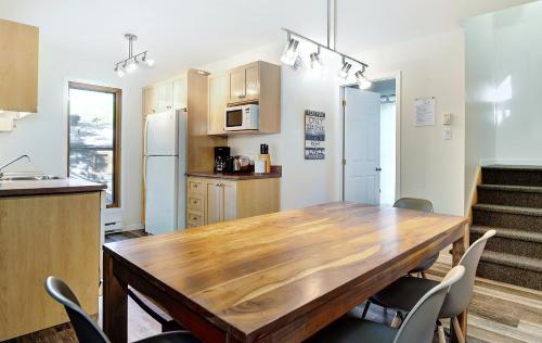 Chalets Alpins - 07 Chemin Alpin in Stoneham (Quebec)