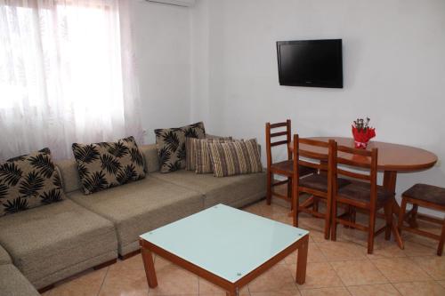 Haus Family Apartment, Tirana (photo 6)