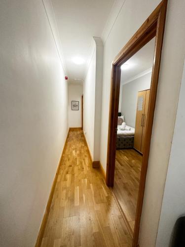 Grays apartment, Londýn (fotografie 10)