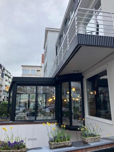 Hotel Atlanta Knokke - image 2